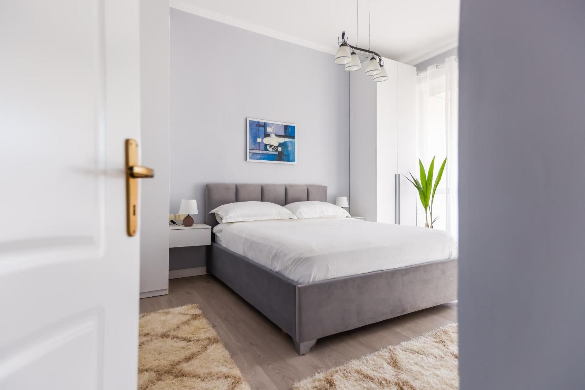 Viewpoint Central Apartment Тирана Екстер'єр фото