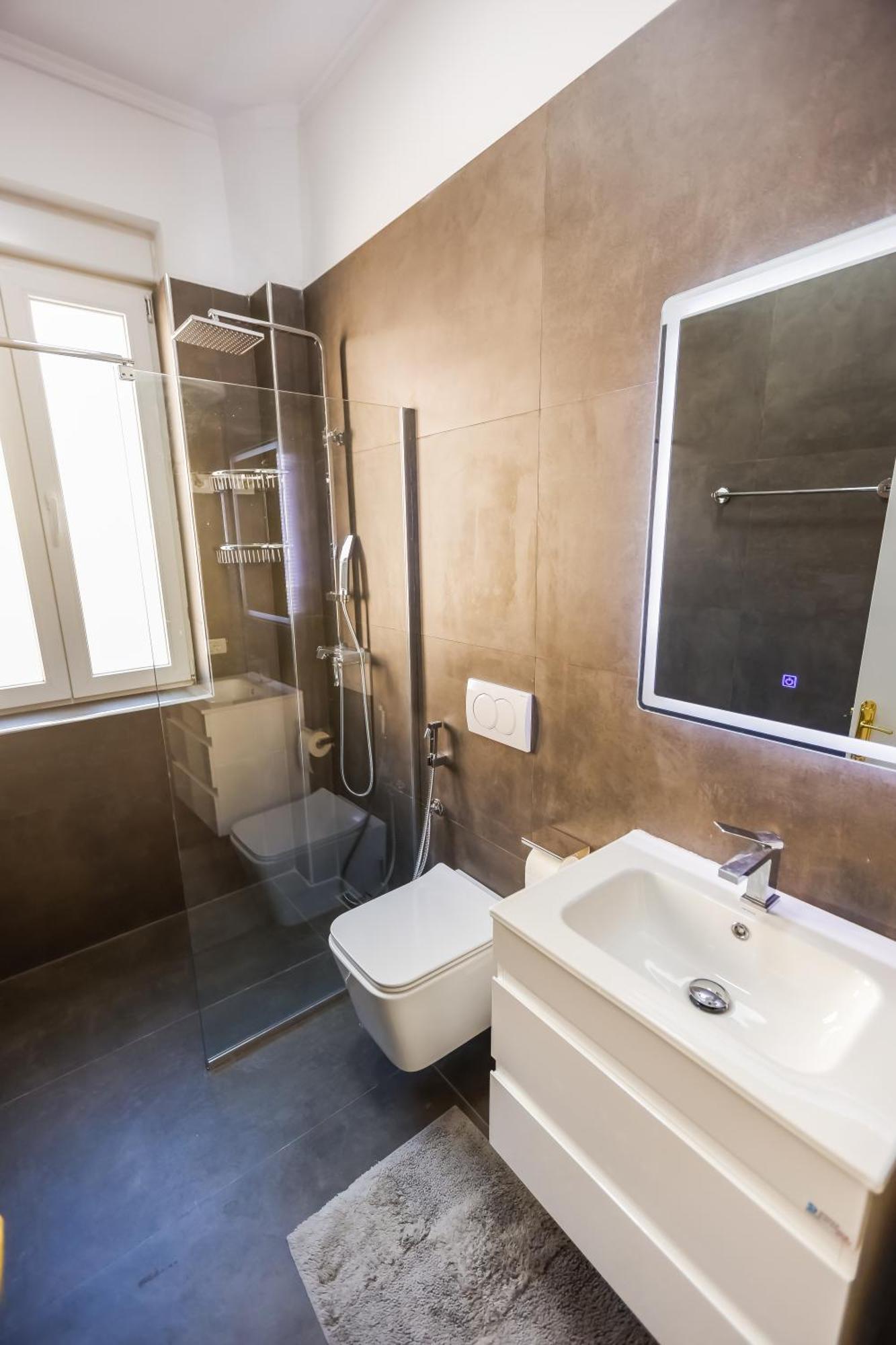 Viewpoint Central Apartment Тирана Екстер'єр фото